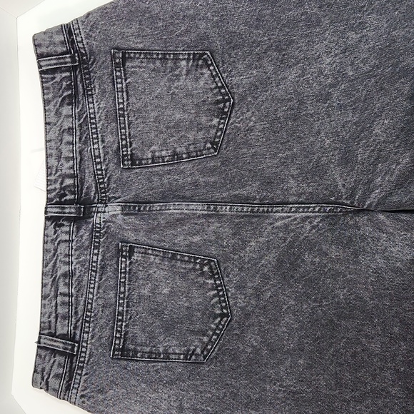 BOOHOO Plus Split Hem Straight Leg Washed Black Jeans - NEW (UK 18 / US 14) - Picture 8 of 16